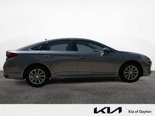 2018 Hyundai SONATA SE