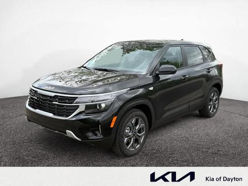 Fusion Orange 2026 Kia Seltos LX