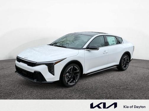 Snow White Pearl 2026 Kia K4 GT-LINE