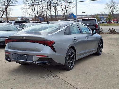 2025 Kia K5 GT-Line