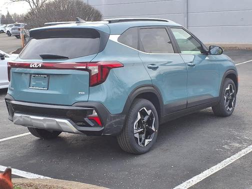 2025 Kia Seltos EX