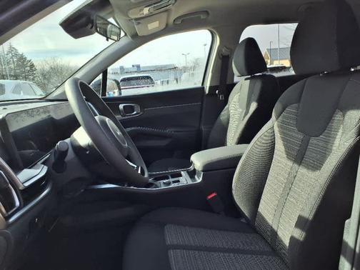 2025 Kia Sorento LX