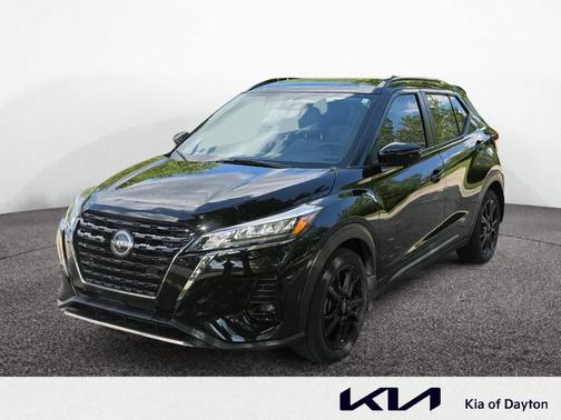 Super Black 2022 Nissan Kicks SR