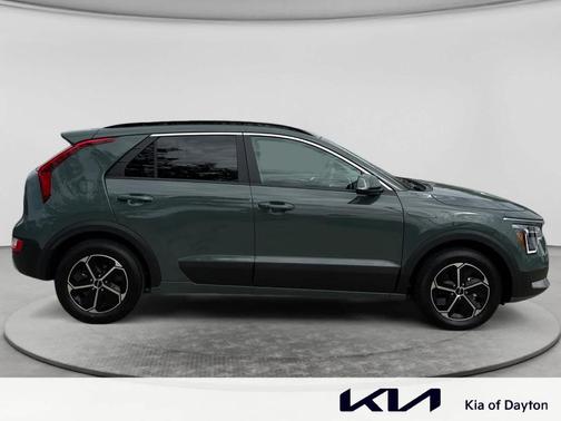 Green 2026 Kia Niro EX