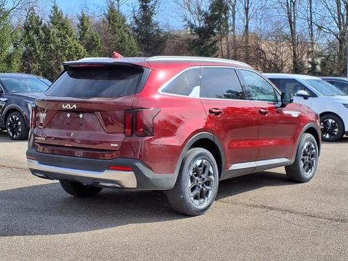 2025 Kia Sorento S