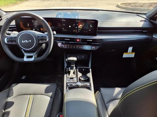 2025 Kia K5 GT