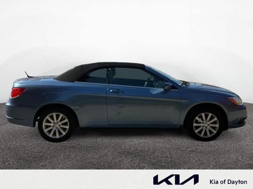 2011 Chrysler 200 Touring