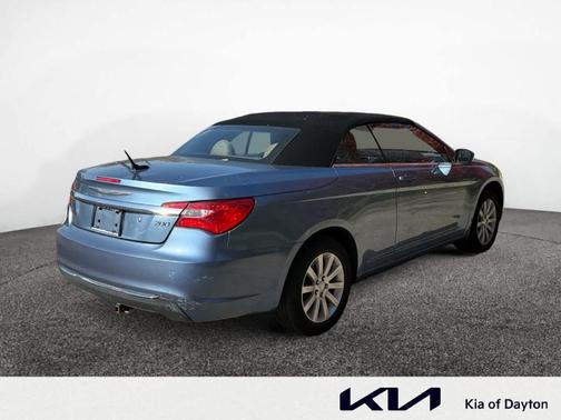 2011 Chrysler 200 Touring