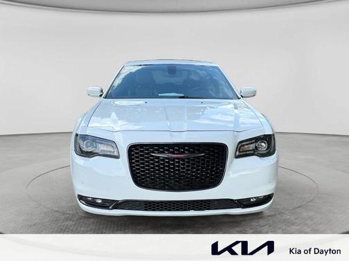 Bright White Clearcoat 2022 Chrysler 300 S