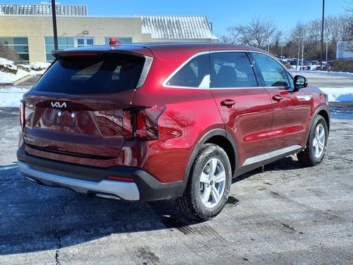 2025 Kia Sorento LX