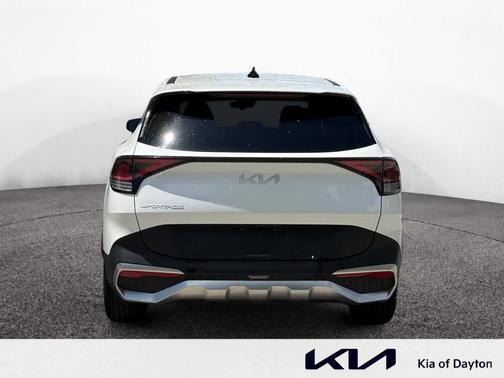 Snow White Pearl 2023 Kia Sportage LX