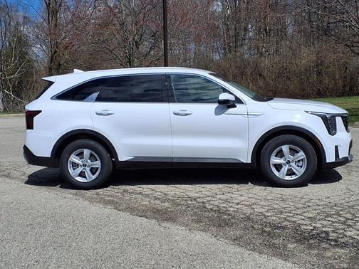 2025 Kia Sorento LX