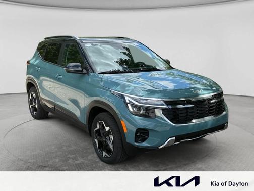 Blue / Black 2026 Kia Seltos S