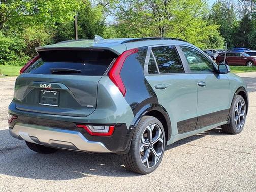 2025 Kia Niro SX Touring