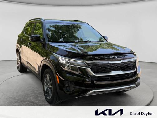 Cherry Black 2021 Kia Seltos S