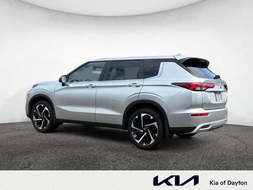 2022 Mitsubishi Outlander SE