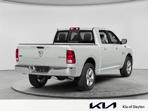 Bright White Clearcoat 2017 RAM 1500 Big Horn