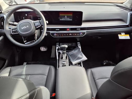 2025 Kia Sorento SX