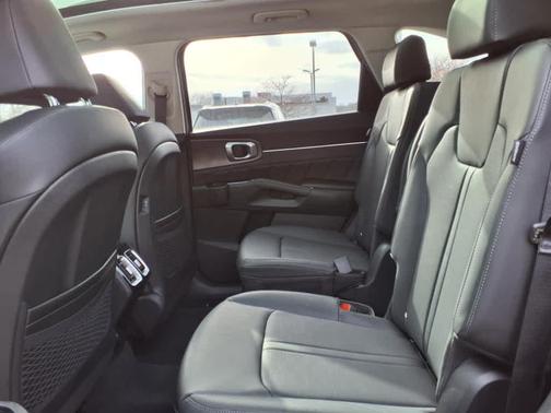 2025 Kia Sorento SX