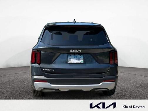 2024 Kia Sorento LX