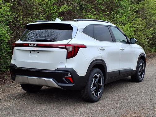 2025 Kia Seltos EX