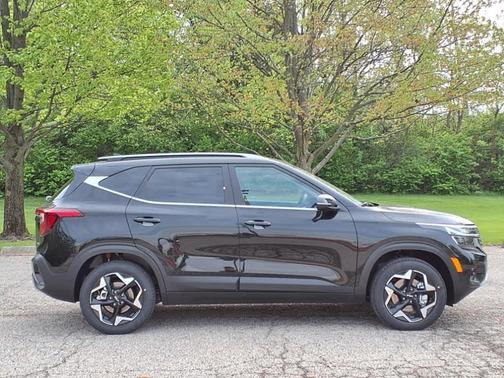 2025 Kia Seltos EX