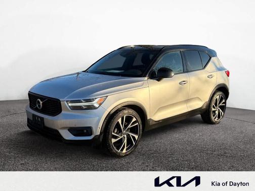 2019 Volvo XC40 T5 R-Design