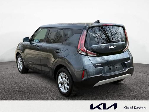 Gravity Gray 2024 Kia Soul LX