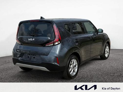 Gravity Gray 2024 Kia Soul LX