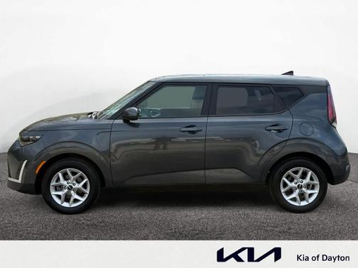 Gravity Gray 2024 Kia Soul LX