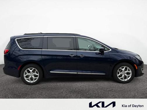 Jazz Blue Pearlcoat 2017 Chrysler Pacifica Touring-L