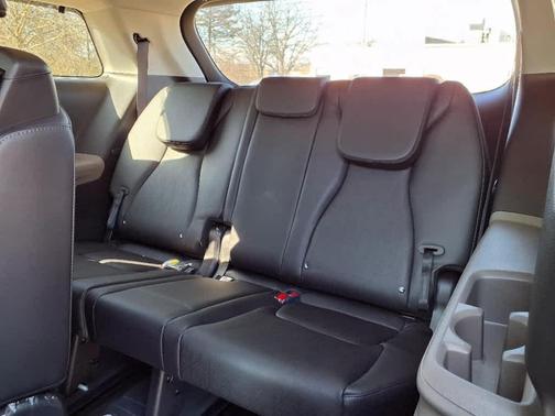 2025 Kia Carnival Hybrid EX