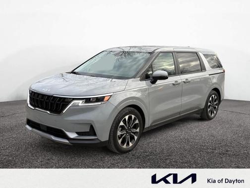 2024 Kia Carnival EX