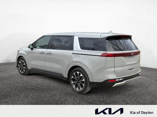 2024 Kia Carnival EX