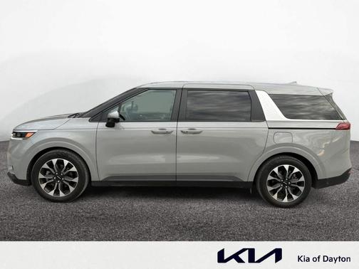 2024 Kia Carnival EX
