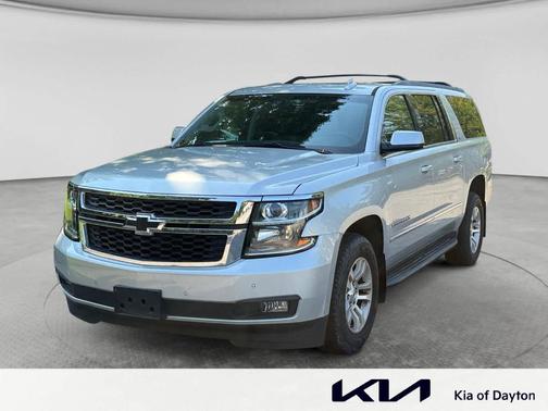 Silver Ice Metallic 2017 Chevrolet Suburban LT