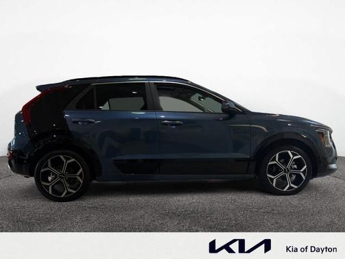 2025 Kia Niro SX Touring