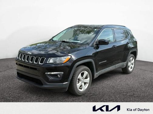Diamond Black 2019 Jeep Compass Latitude