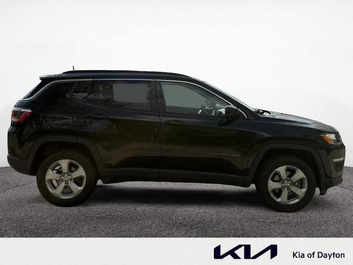 Diamond Black 2019 Jeep Compass Latitude