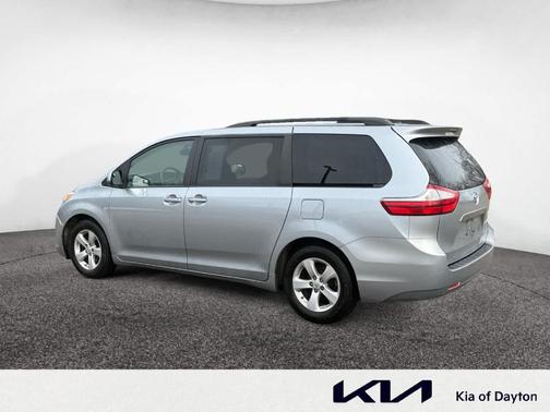 2015 Toyota Sienna LE