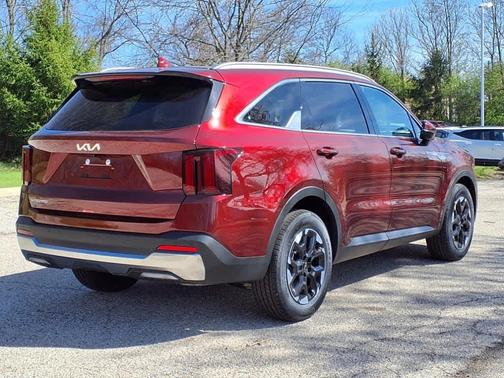 2025 Kia Sorento S