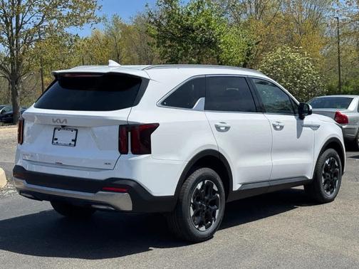 2025 Kia Sorento S