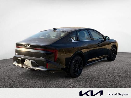 2026 Kia K4 GT-LINE