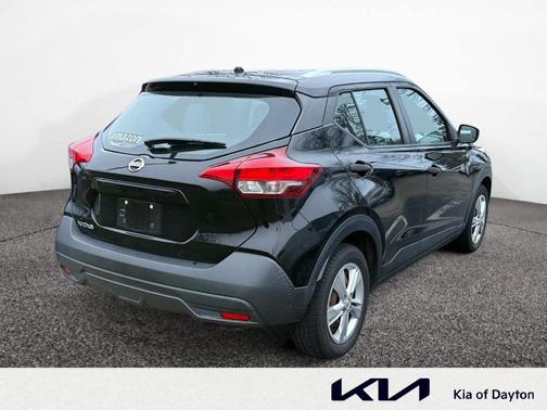 2019 Nissan Kicks S