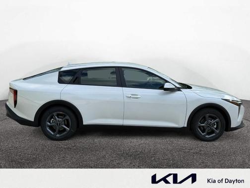 Snow White Pearl 2026 Kia K4