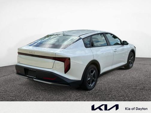 Snow White Pearl 2026 Kia K4