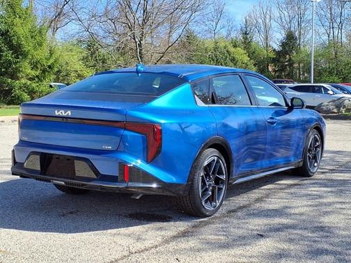 2025 Kia K4 GT-Line
