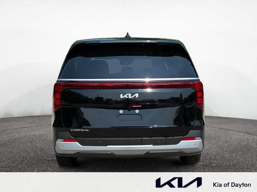 2025 Kia Carnival LXS