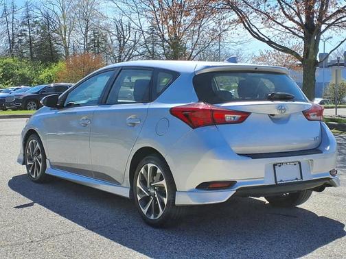 2016 Scion iM Base