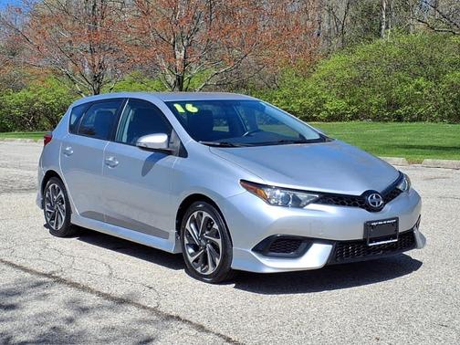 2016 Scion iM Base